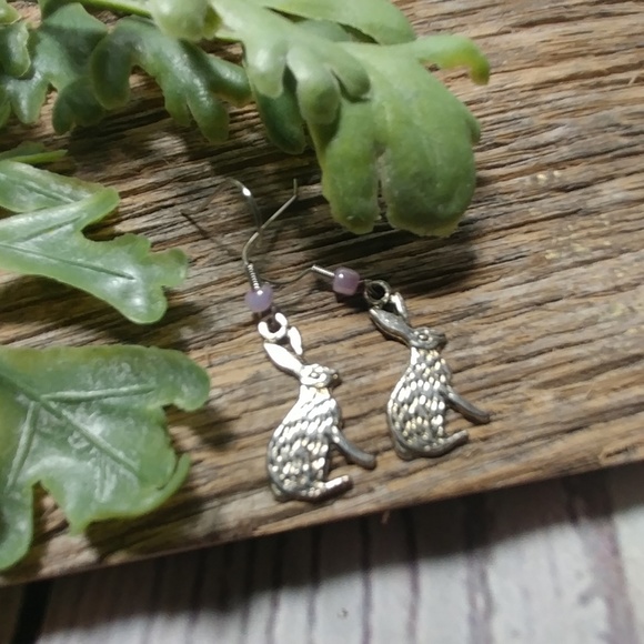 handmade Jewelry - Rabbit Hare bunny silver dangle beaded earrings